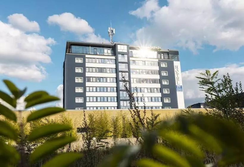 Отель Vier Jahreszeiten Lubeck