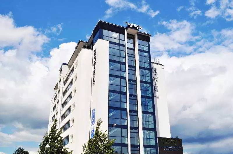 Отель Vier Jahreszeiten Lubeck