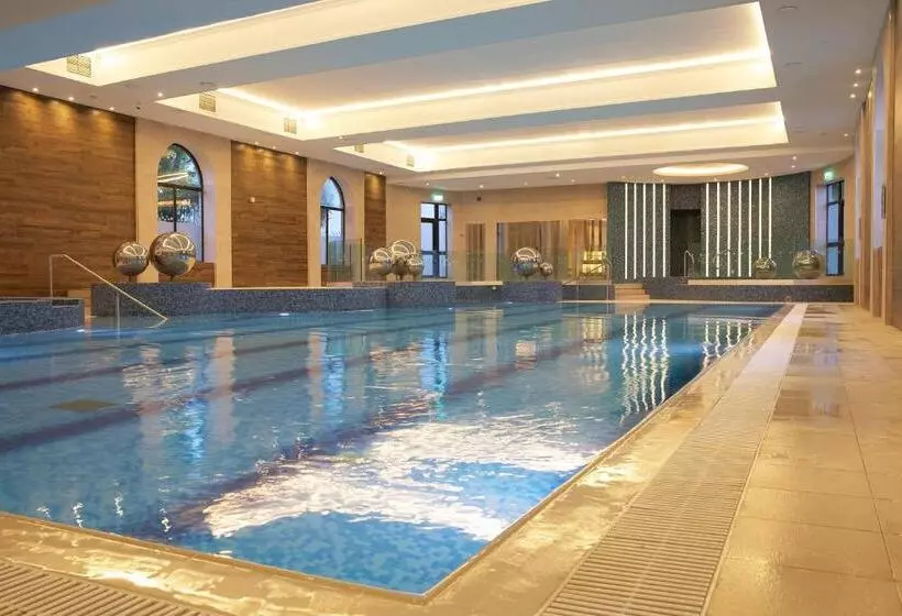 Westport Plaza Hotel, Spa & Leisure