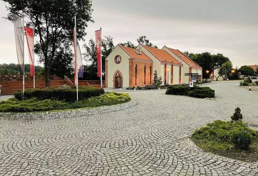 בית מלון כפרי Zamek Ryn