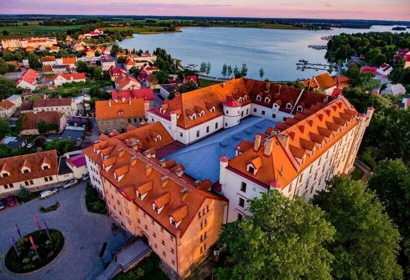 בית מלון כפרי Zamek Ryn