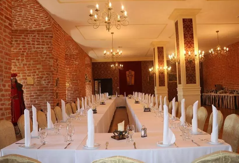 בית מלון כפרי Zamek Ryn