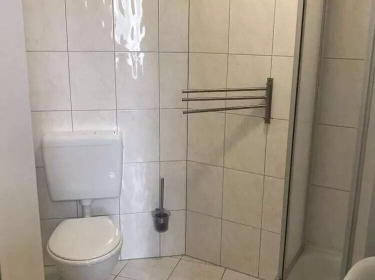 پانسیون Am Stuttgarter Eck