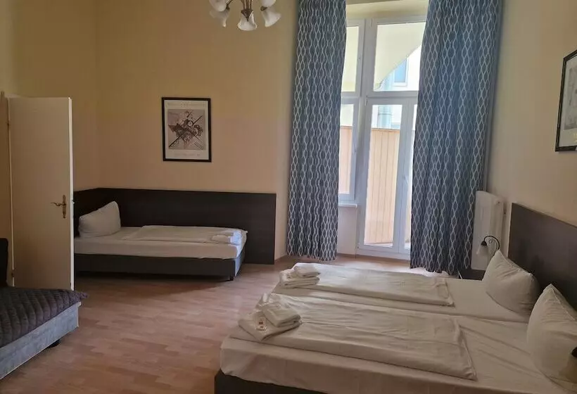 پانسیون Am Stuttgarter Eck