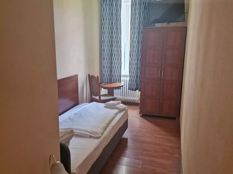 پانسیون Am Stuttgarter Eck