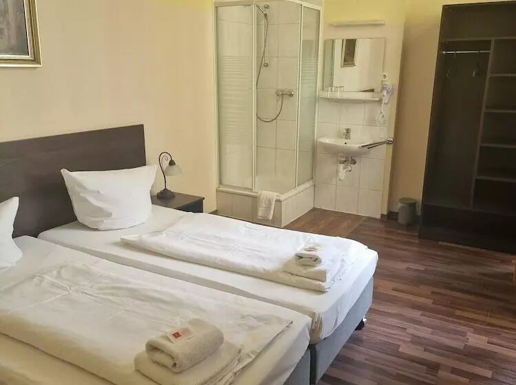 پانسیون Am Stuttgarter Eck