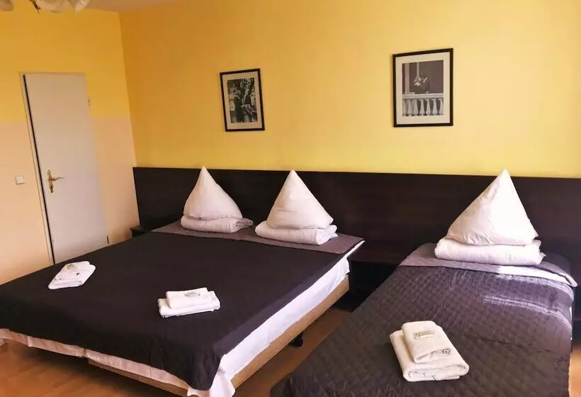 پانسیون Am Stuttgarter Eck