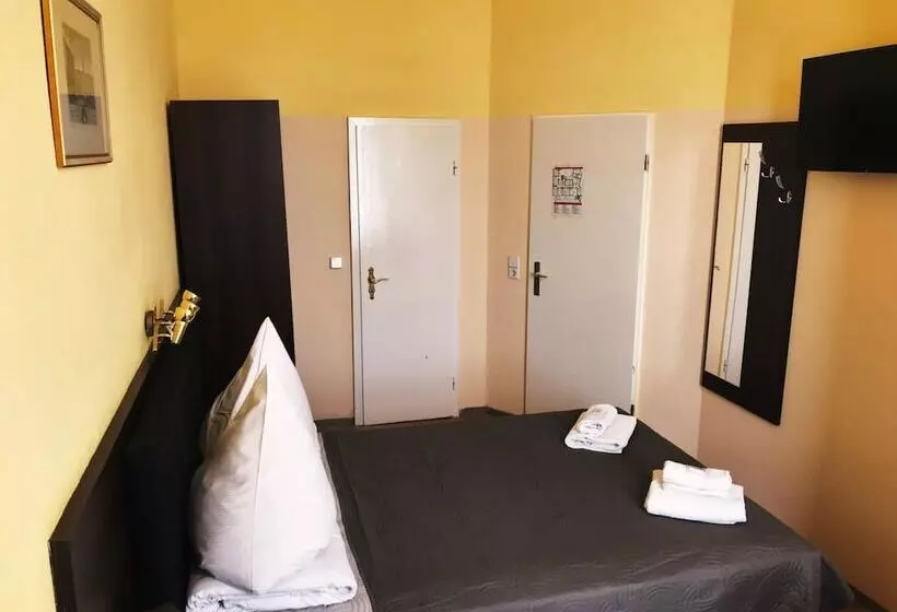 پانسیون Am Stuttgarter Eck