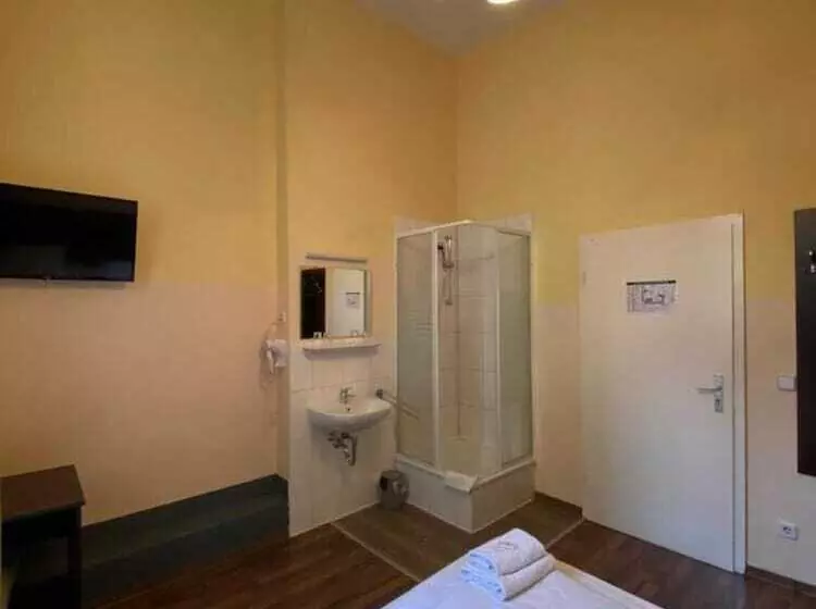 پانسیون Am Stuttgarter Eck