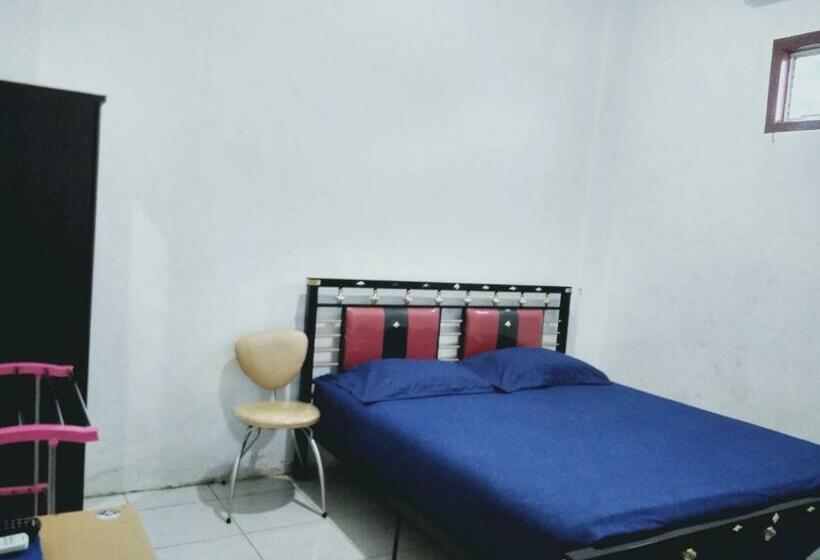 Hostel Wisma Aira