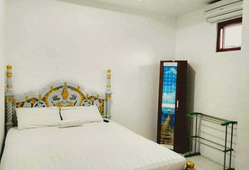 Hostel Wisma Aira