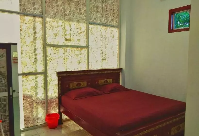 Retkeilymaja Wisma Aira