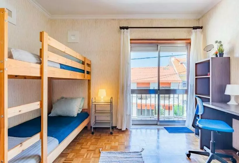 Aamiaismajoitus (B&B) Casa Dos Azulejos