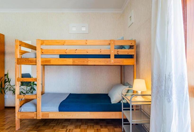 تختخواب و صبحانه Casa Dos Azulejos