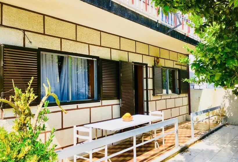 تختخواب و صبحانه Casa Dos Azulejos