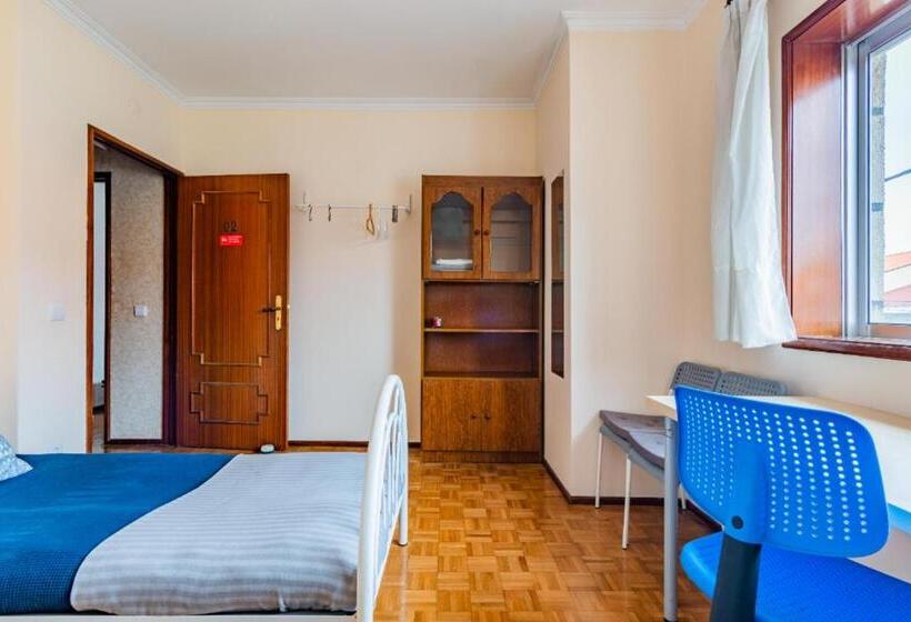 تختخواب و صبحانه Casa Dos Azulejos