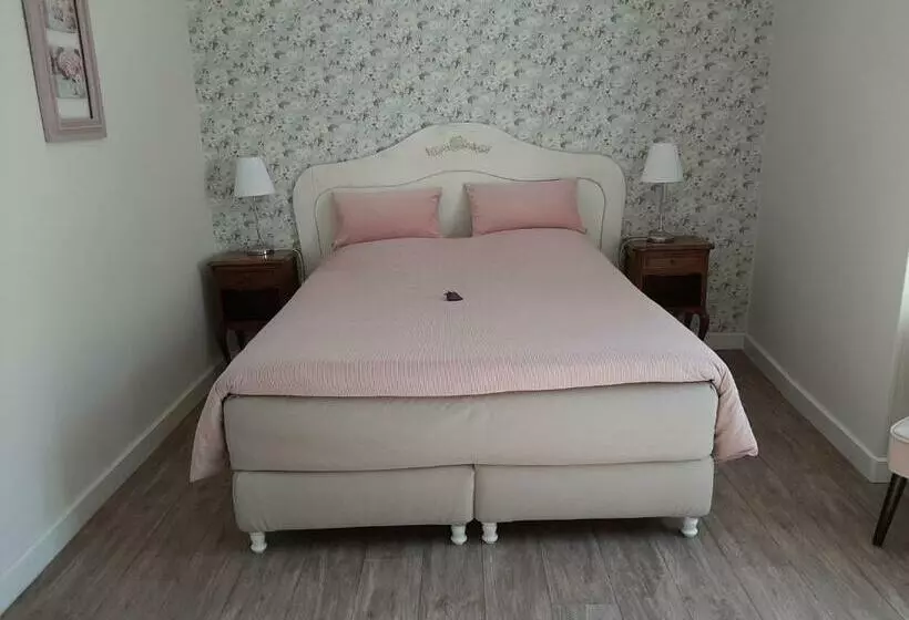Aamiaismajoitus (B&B) La P Tite Place