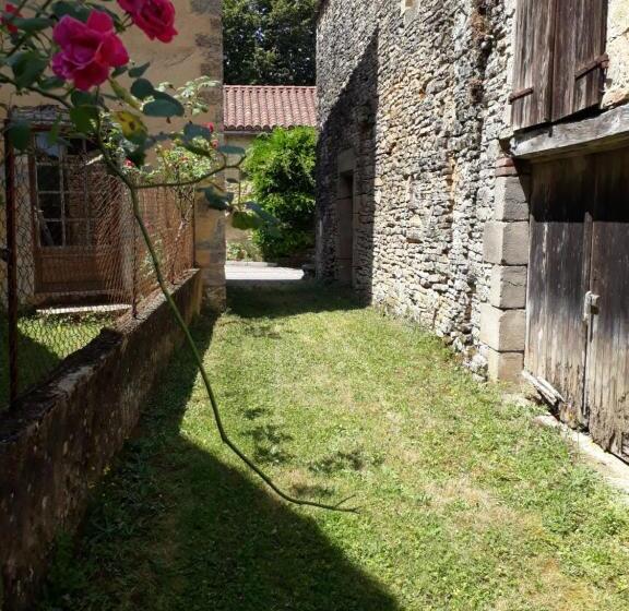 مبيت وإفطار La P Tite Place