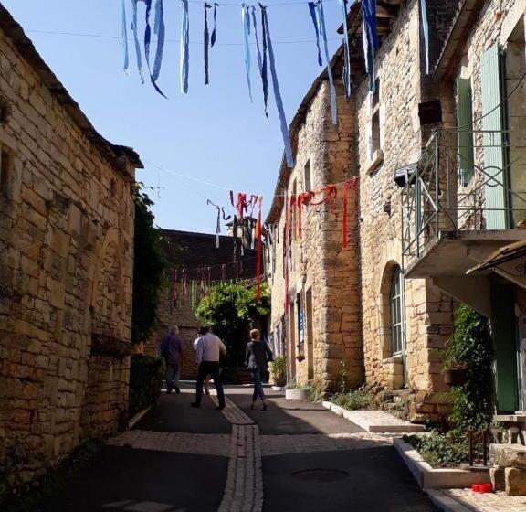 مبيت وإفطار La P Tite Place