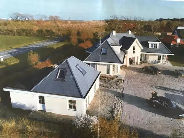 Aamiaismajoitus (B&B) Luxe Prive Kamer   Studio In Villa Aan Zee, Dishoek, Vernieuwd