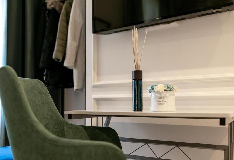 Catalog Boutique Rooms