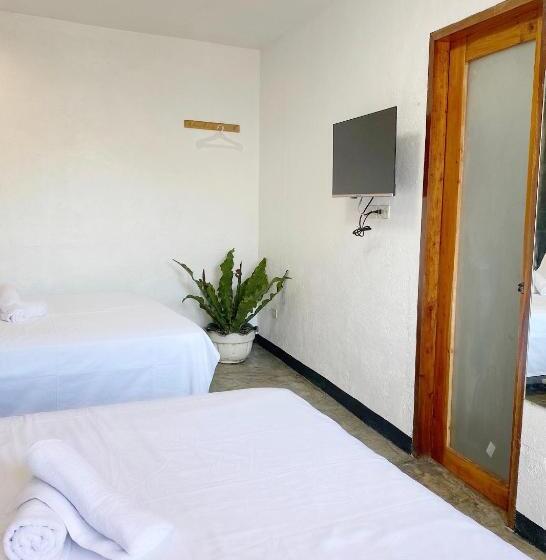 Hotelli Highway To H Inn   New Wing