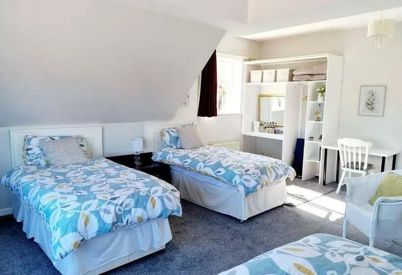 Hotelli Wheatsheaf Inn