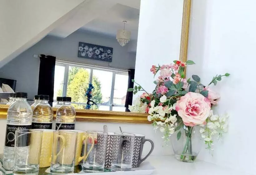 Hotelli Wheatsheaf Inn