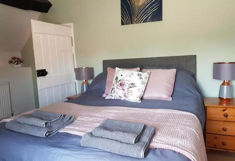 Hotelli Wheatsheaf Inn