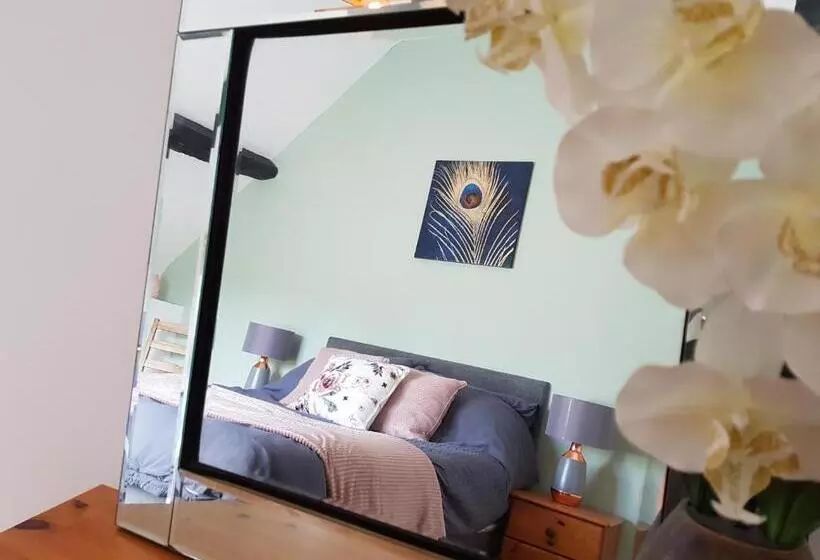 Hotelli Wheatsheaf Inn