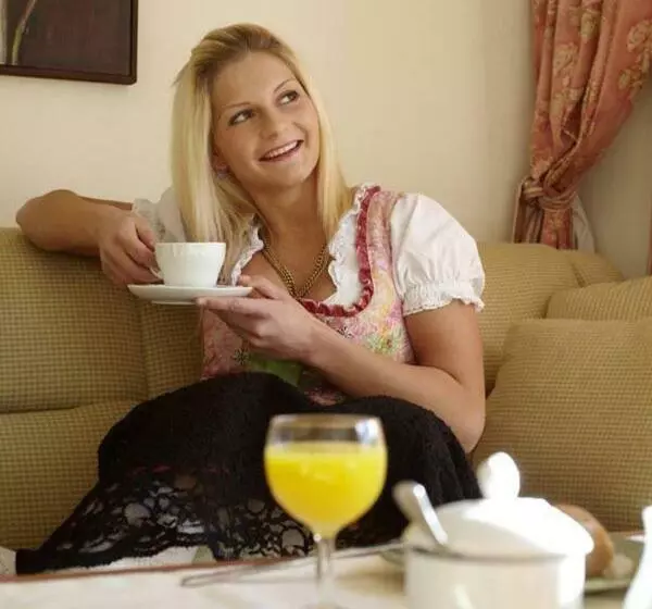 ペンション Alpenjuwel Rohnenspitze