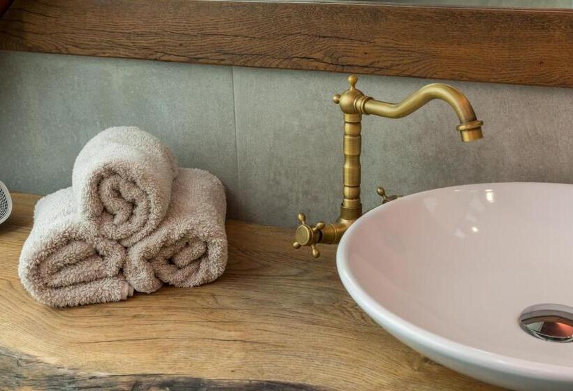 膳宿费 De Notenboom