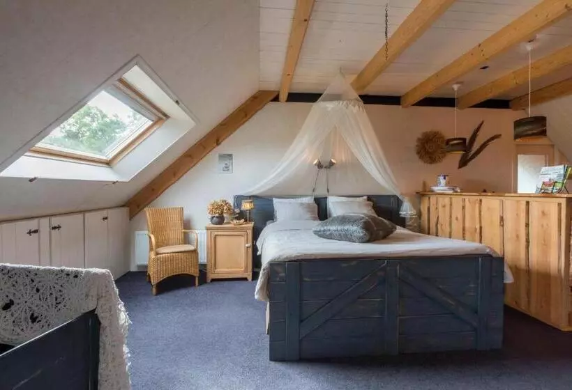 Majatalo De Notenboom