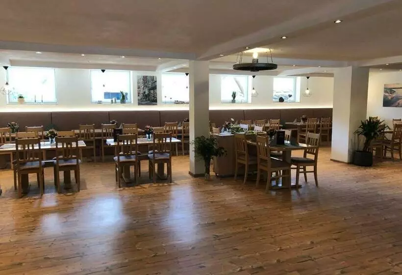 Aamiaismajoitus (B&B) Gästehaus Kling