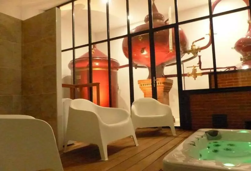 Aamiaismajoitus (B&B) L Alambic De L Estuaire