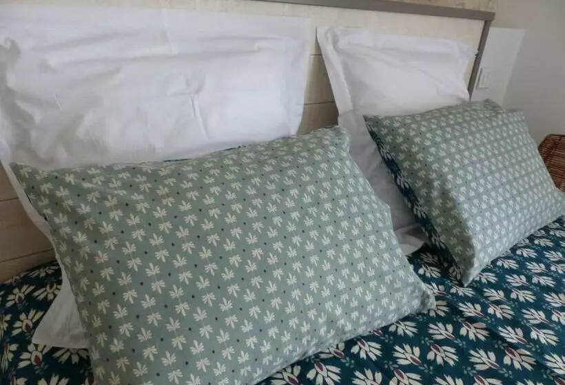 Aamiaismajoitus (B&B) L Alambic De L Estuaire