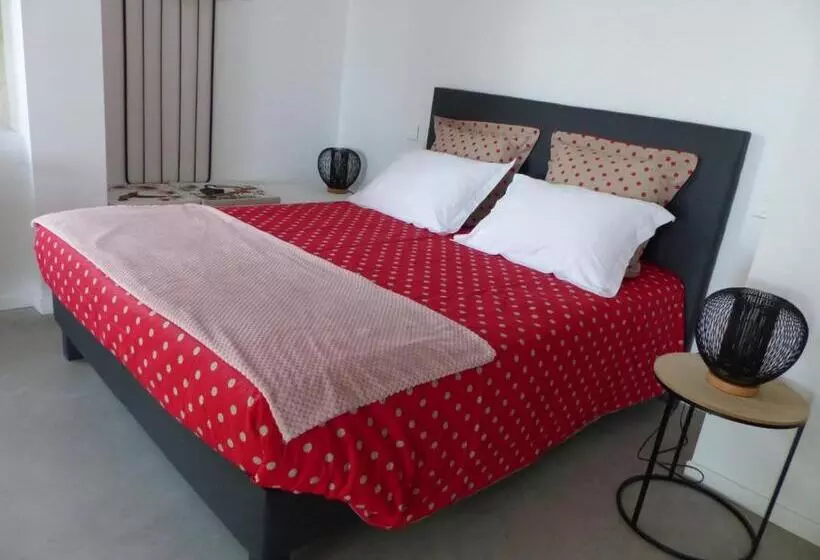 Aamiaismajoitus (B&B) L Alambic De L Estuaire