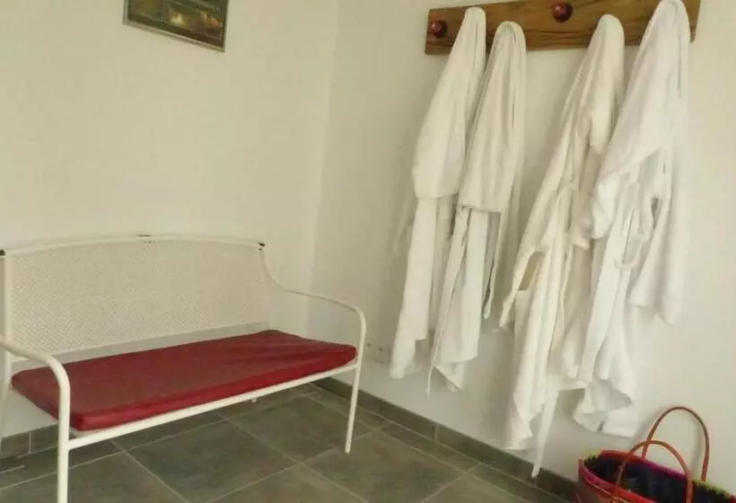 Aamiaismajoitus (B&B) L Alambic De L Estuaire