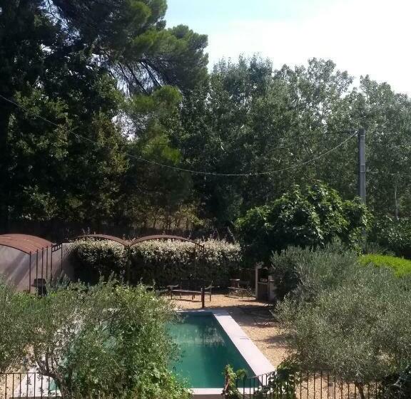 Bed and Breakfast Mas De Camejean