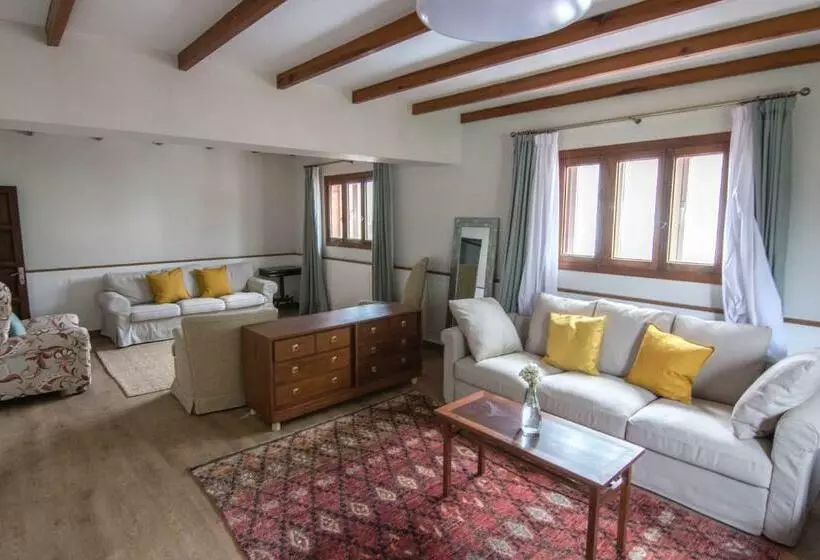 Aamiaismajoitus (B&B) Villa María