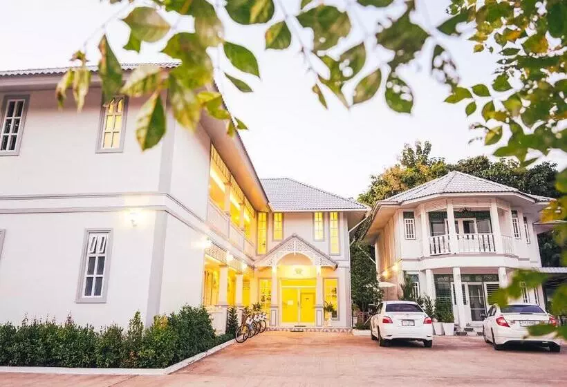 ホテル Promporn Boutique