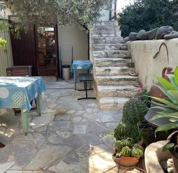 Majatalo Avli The Courtyard