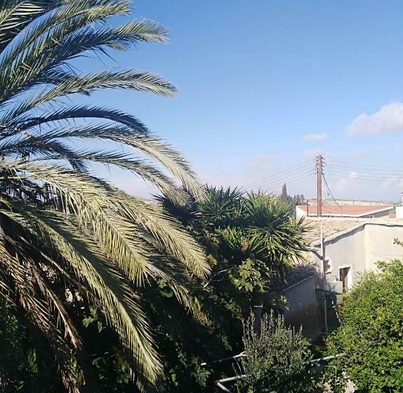 پانسیون Avli The Courtyard