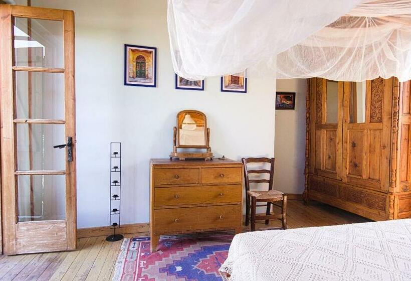 پانسیون Avli The Courtyard