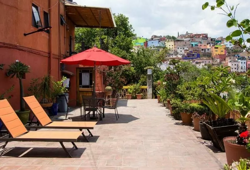 پانسیون Lofts Las Cuatro Puertas