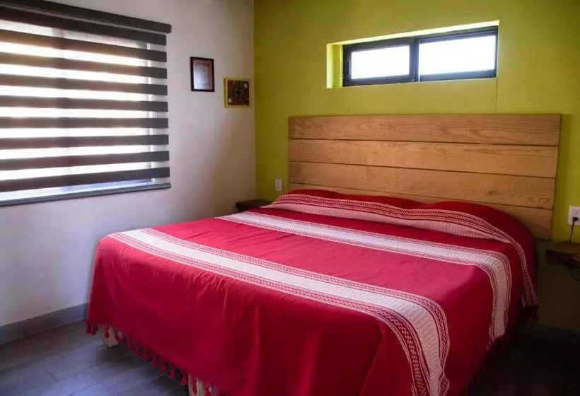 پانسیون Lofts Las Cuatro Puertas