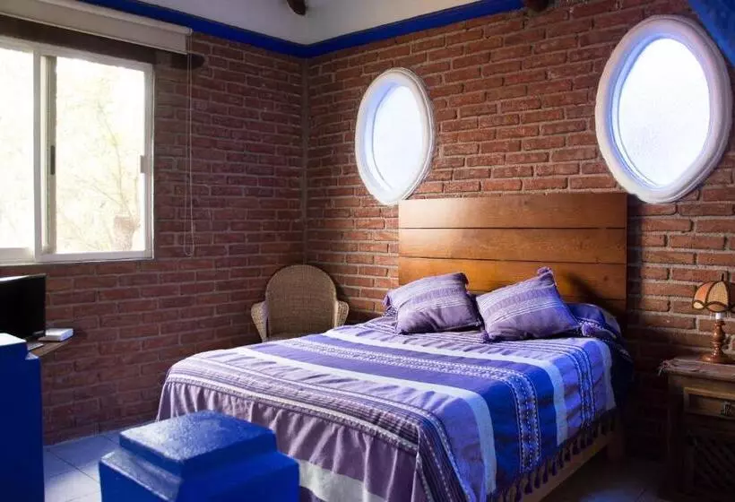 پانسیون Lofts Las Cuatro Puertas