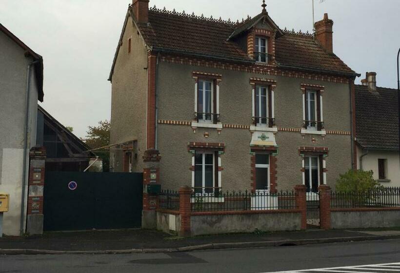 بنسيون Maison D’en Face