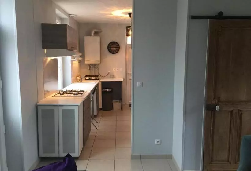 پانسیون Maison D’en Face
