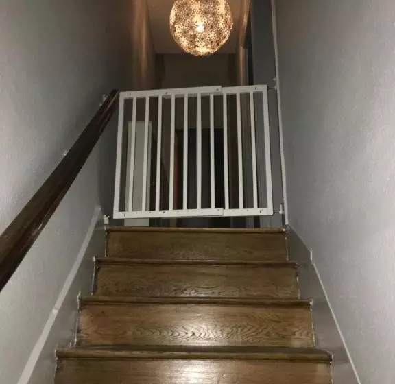 پانسیون Maison D’en Face